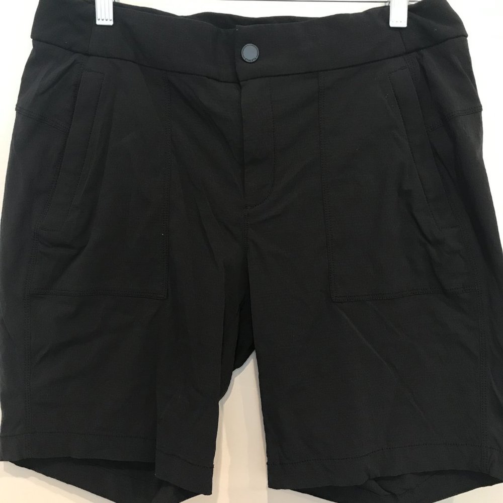 Athleta // Trekkie Bermuda Shorts
